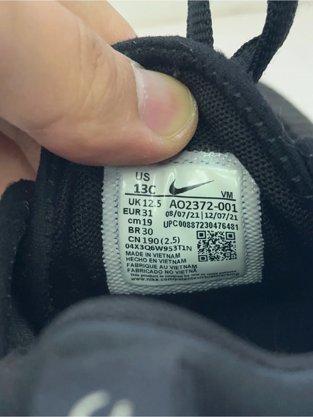 Nike Air Max 270 Shoes Youth Size 13C AO2372-001 Black